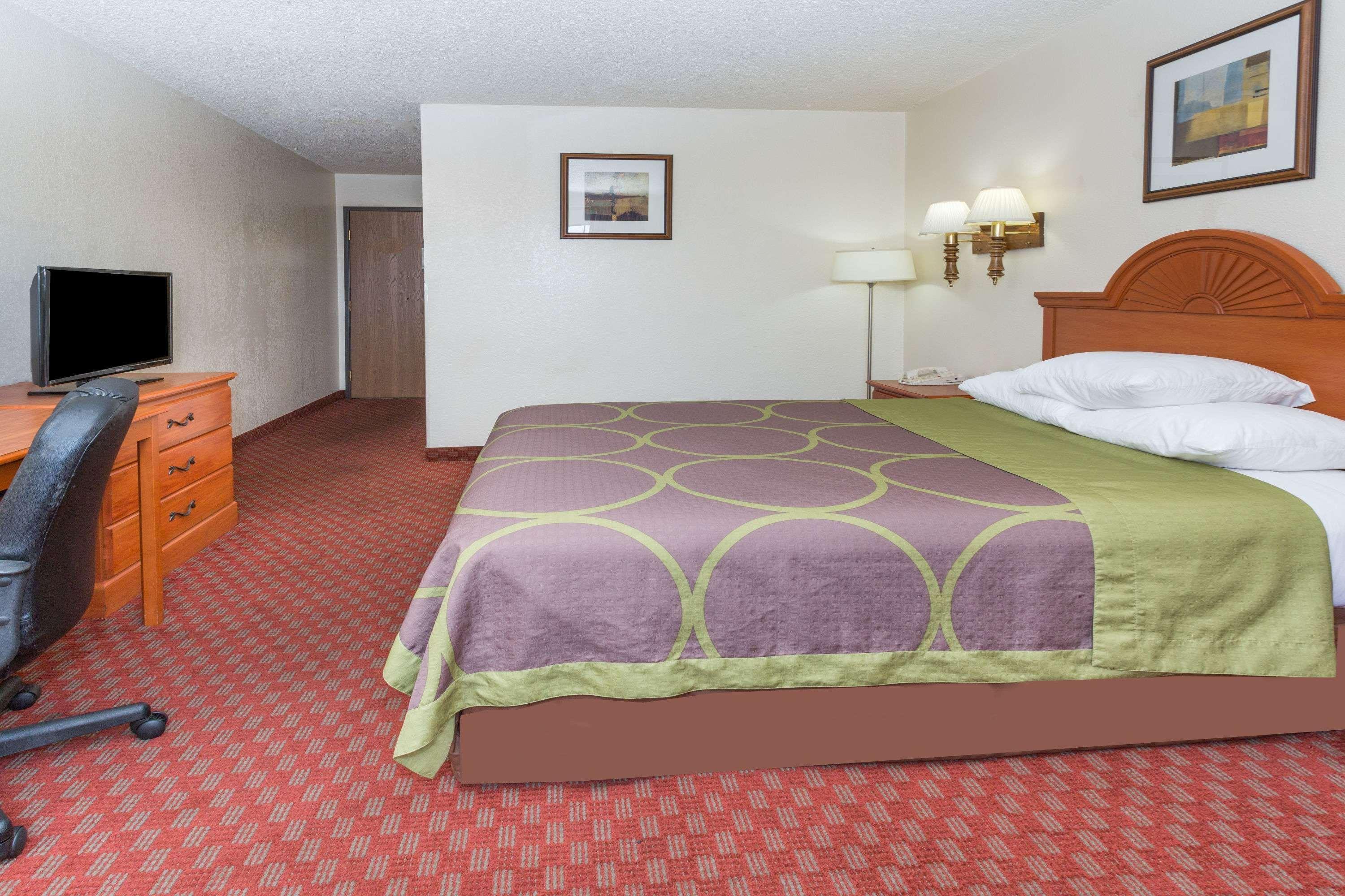 Super 8 By Wyndham Colorado Springs/Afa Area Hotel Exterior foto