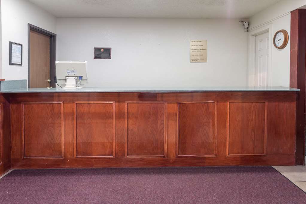 Super 8 By Wyndham Colorado Springs/Afa Area Hotel Interior foto